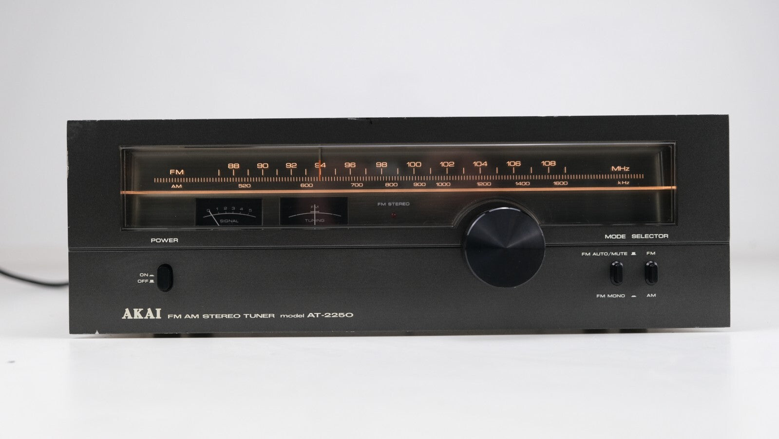 Akai AT-2250 - Tuner - Black
