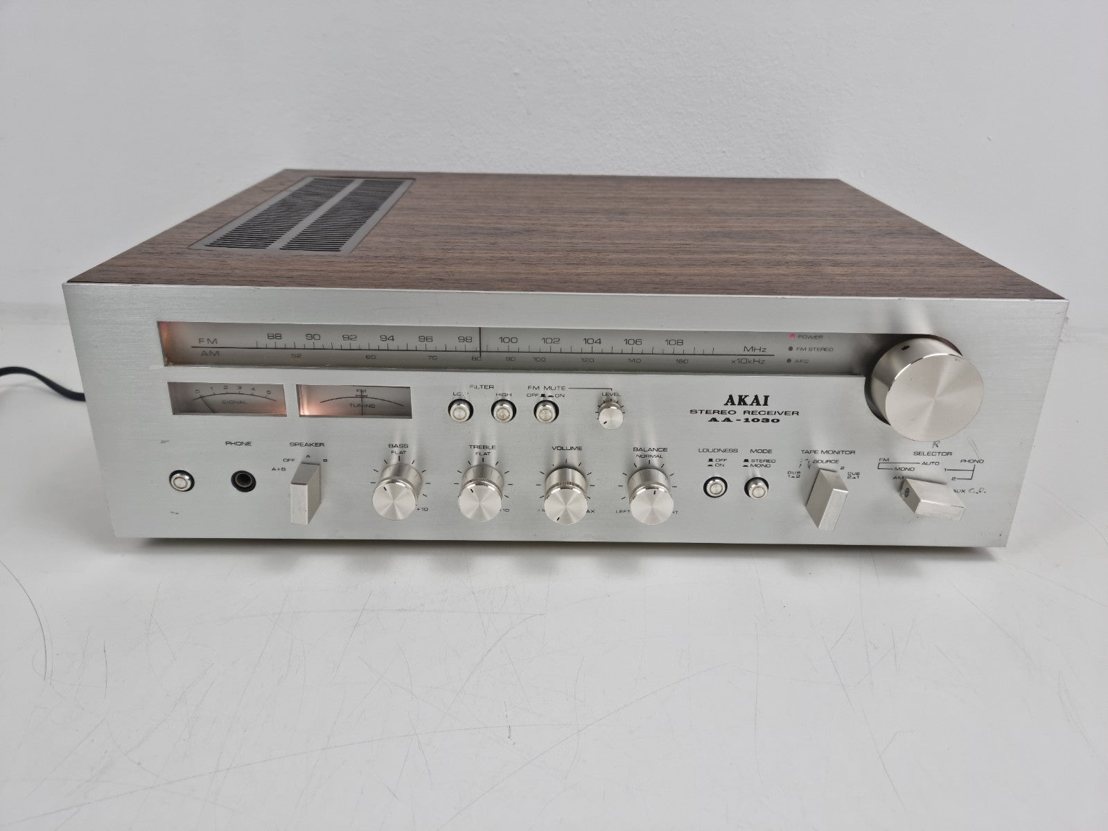Akai AA 1030 Stereo Receiver - 30 watts per channel into 8 ohms