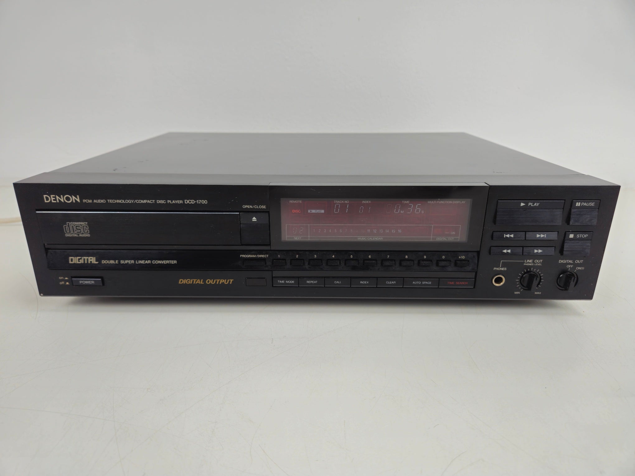Denon - DCD-1700 - Stereo Compact Disc Player