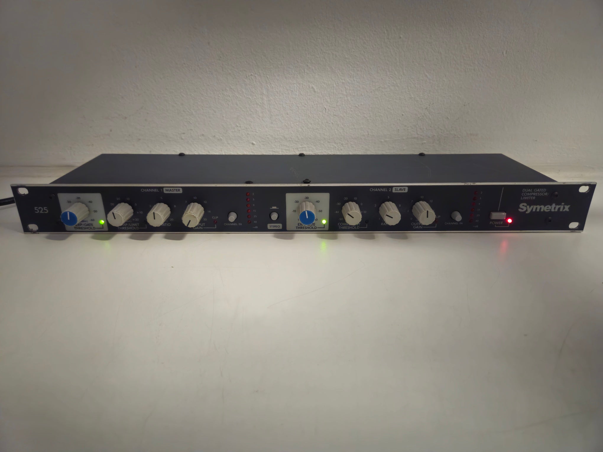 Symetrix - 525 - Dual Gated Compressor/Limiter