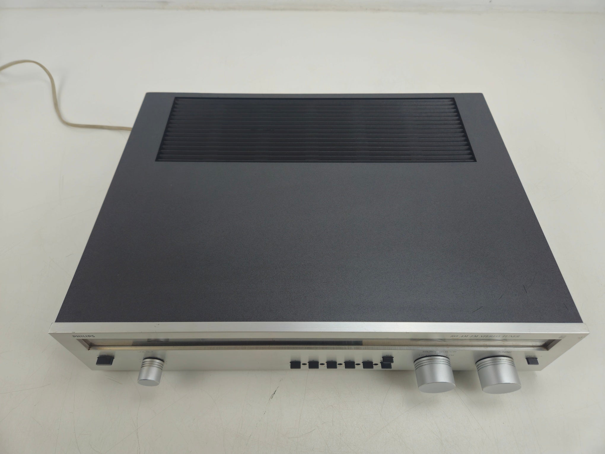 Philips - AH103 - AM-FM Stereo Tuner
