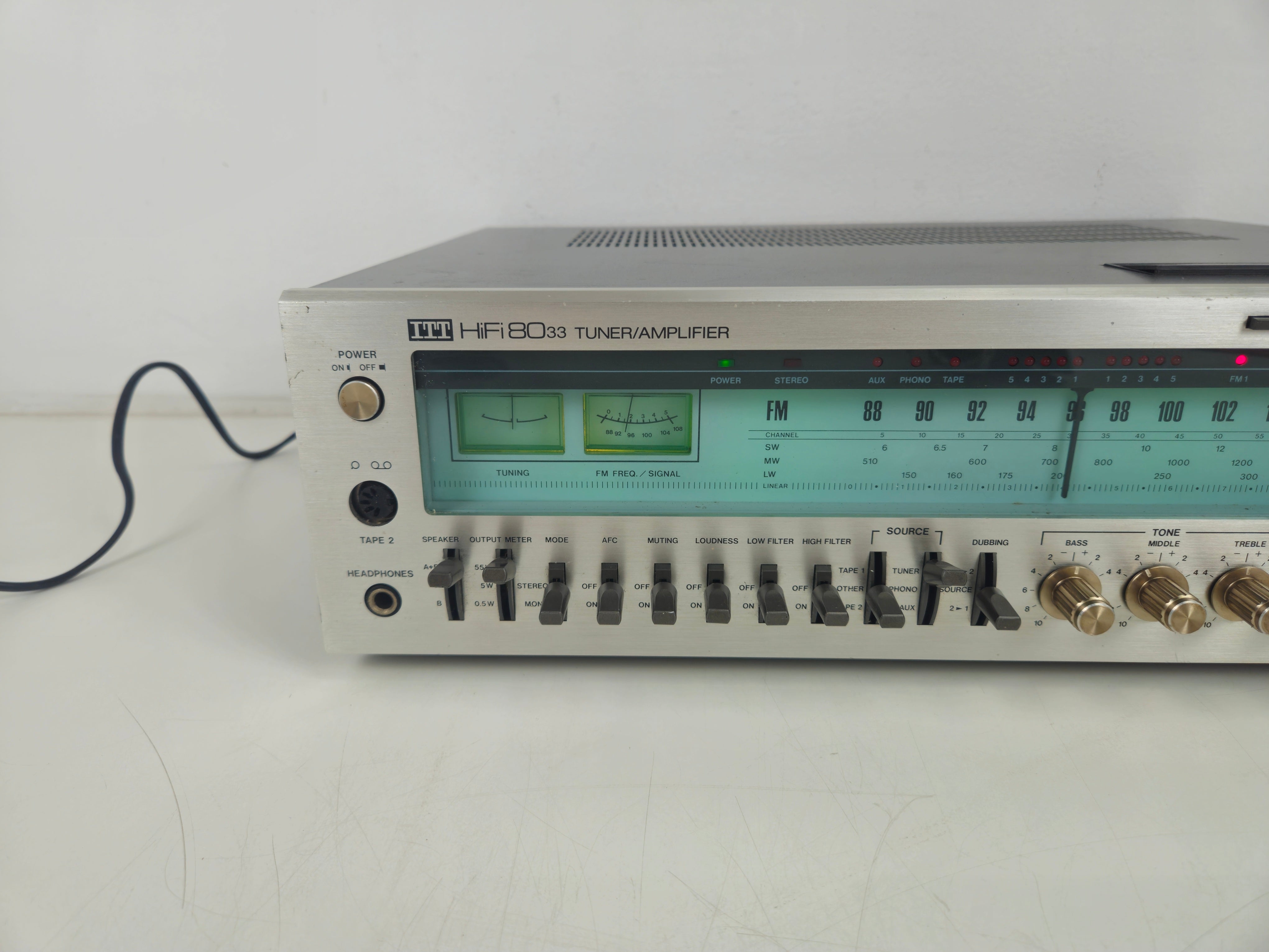ITT - HIFI 8033 - Stereo Tuner Amplifier