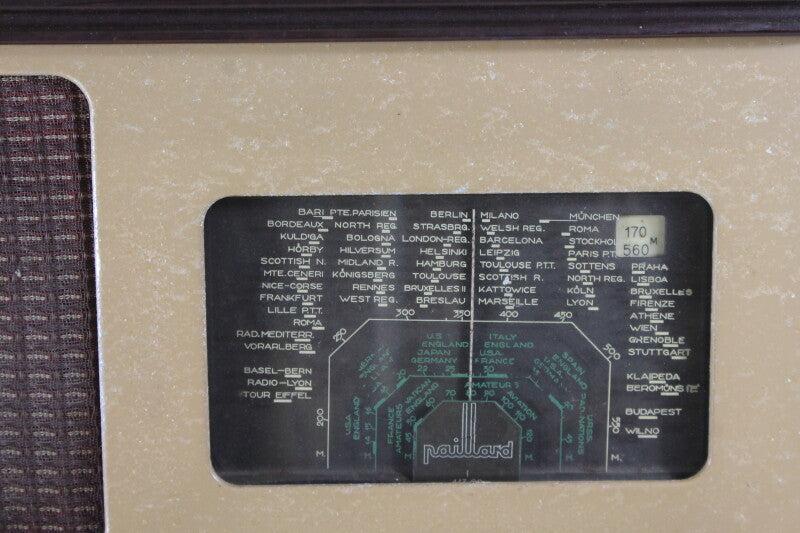 Paillard 433 vintage bakelite tube radio