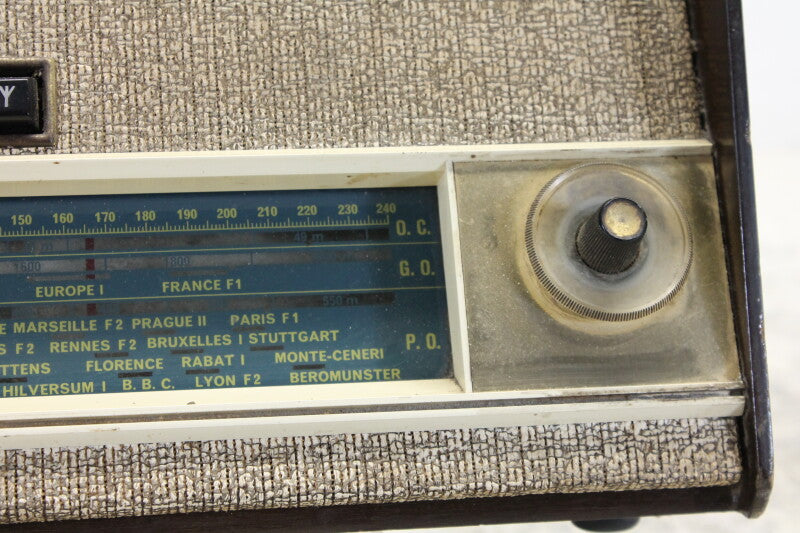 La Voix de Son Maitre 7T2 vintage solid state radio 1964-1965