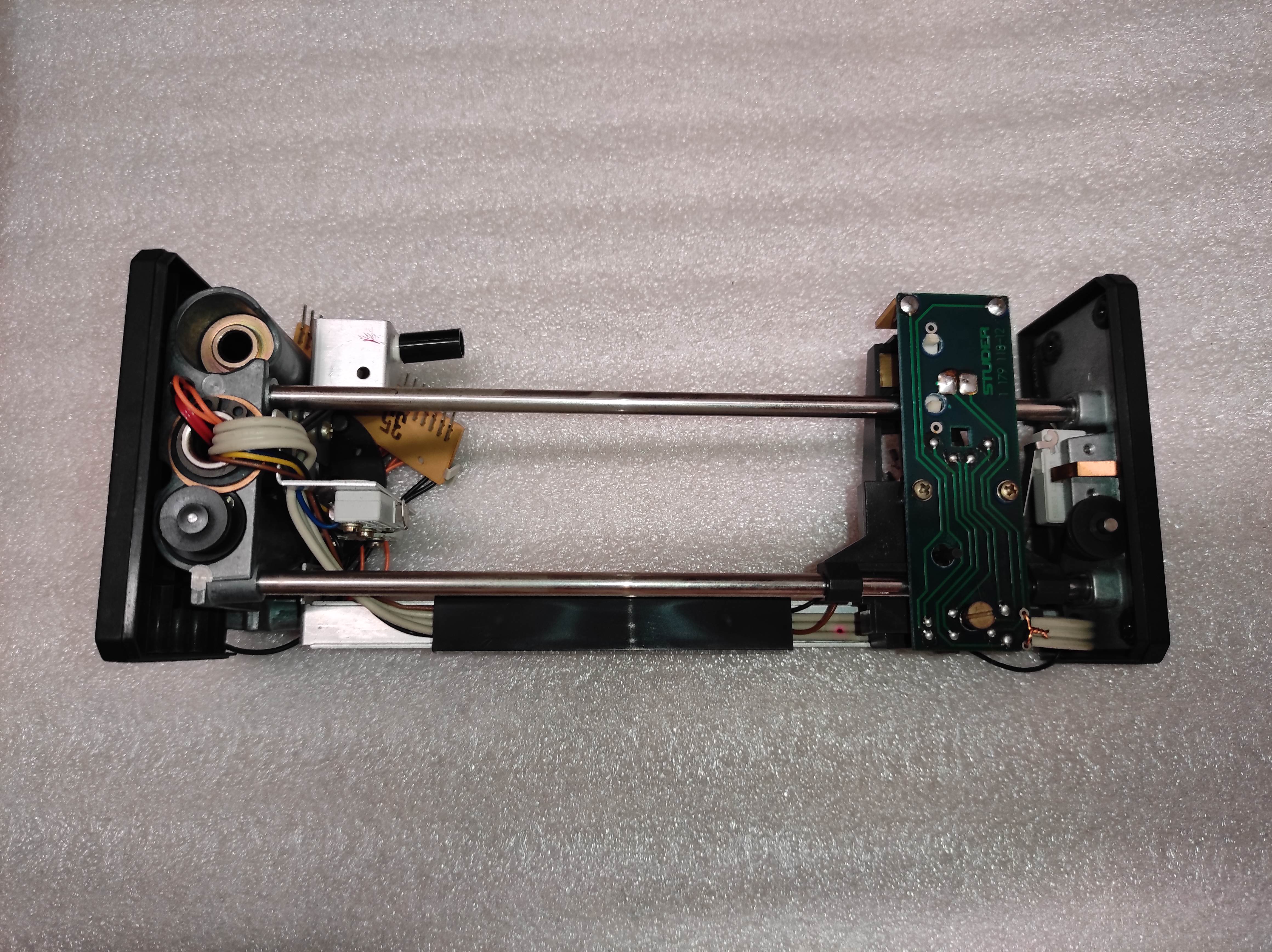 Revox B795 LINETRACK tonearm