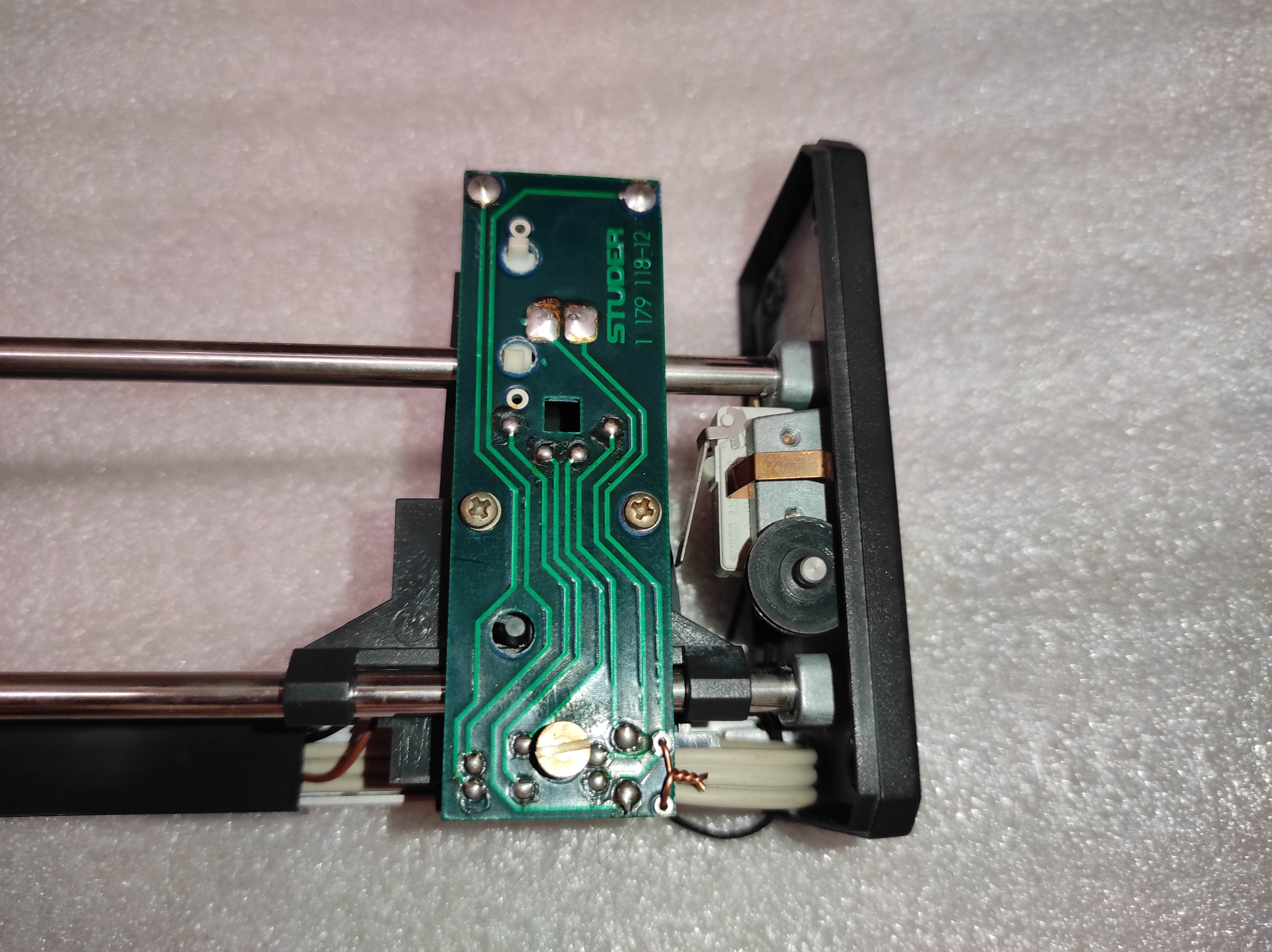 Revox B795 LINETRACK tonearm