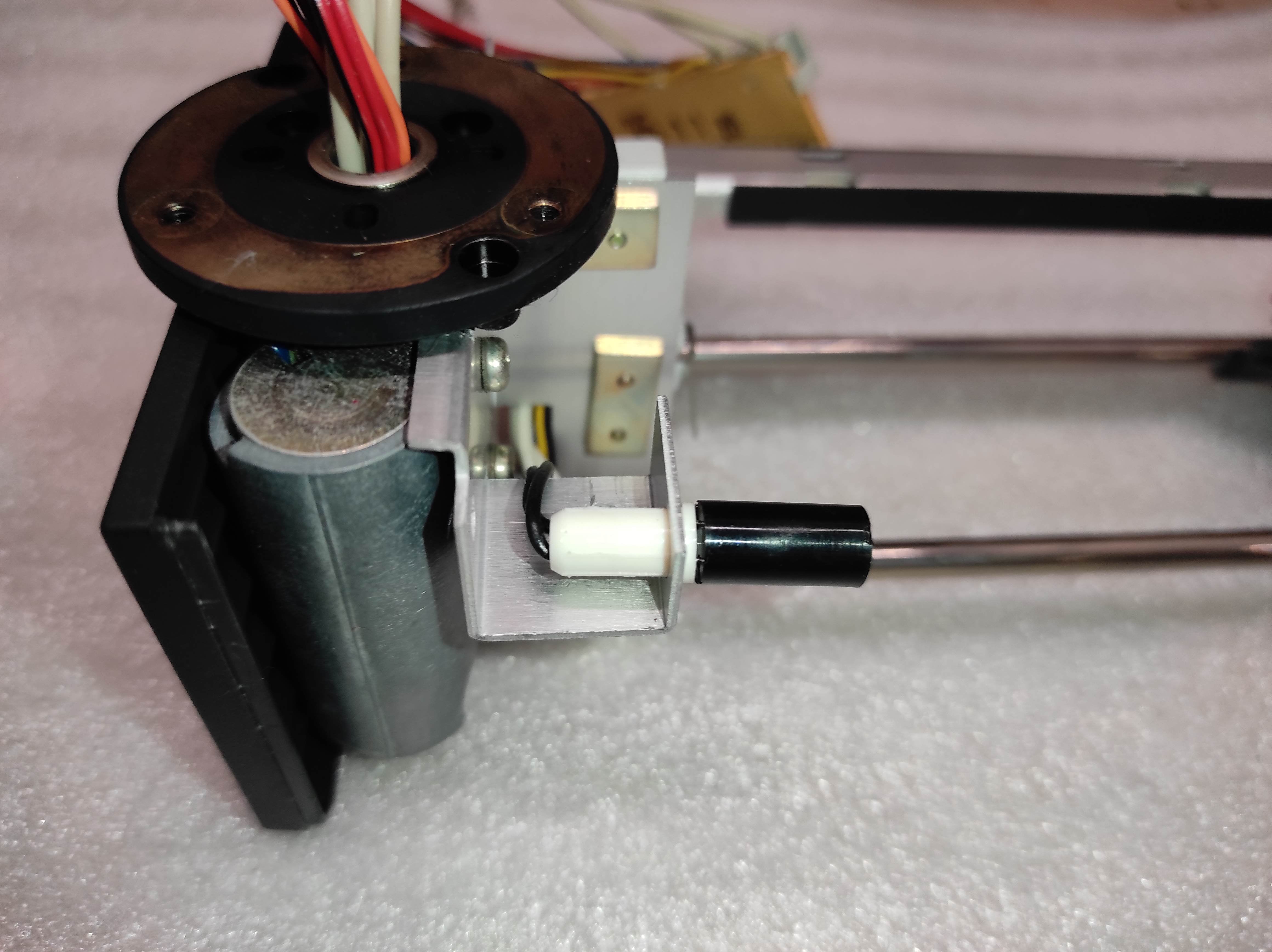 Revox B795 LINETRACK tonearm