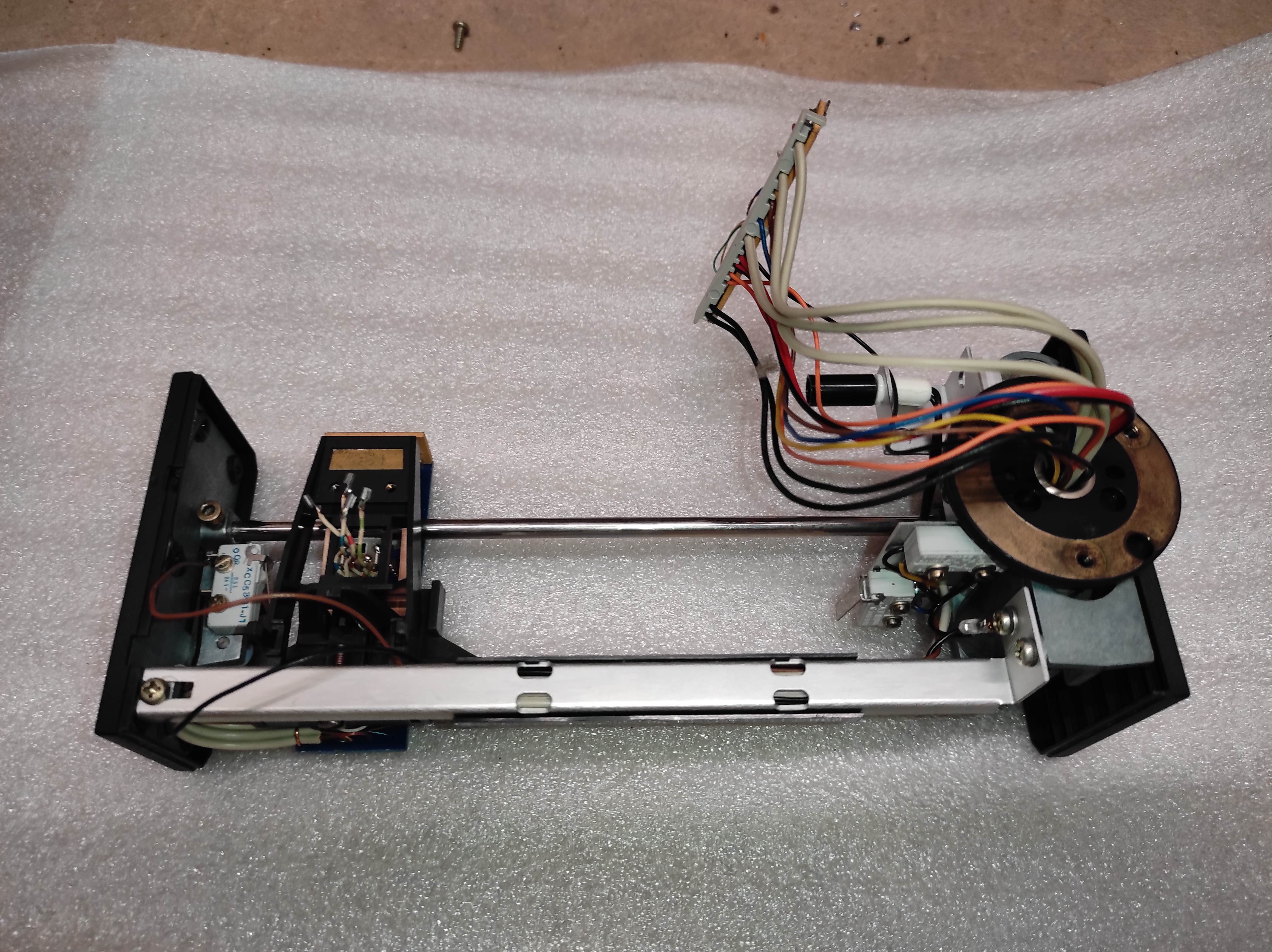 Revox B795 LINETRACK tonearm