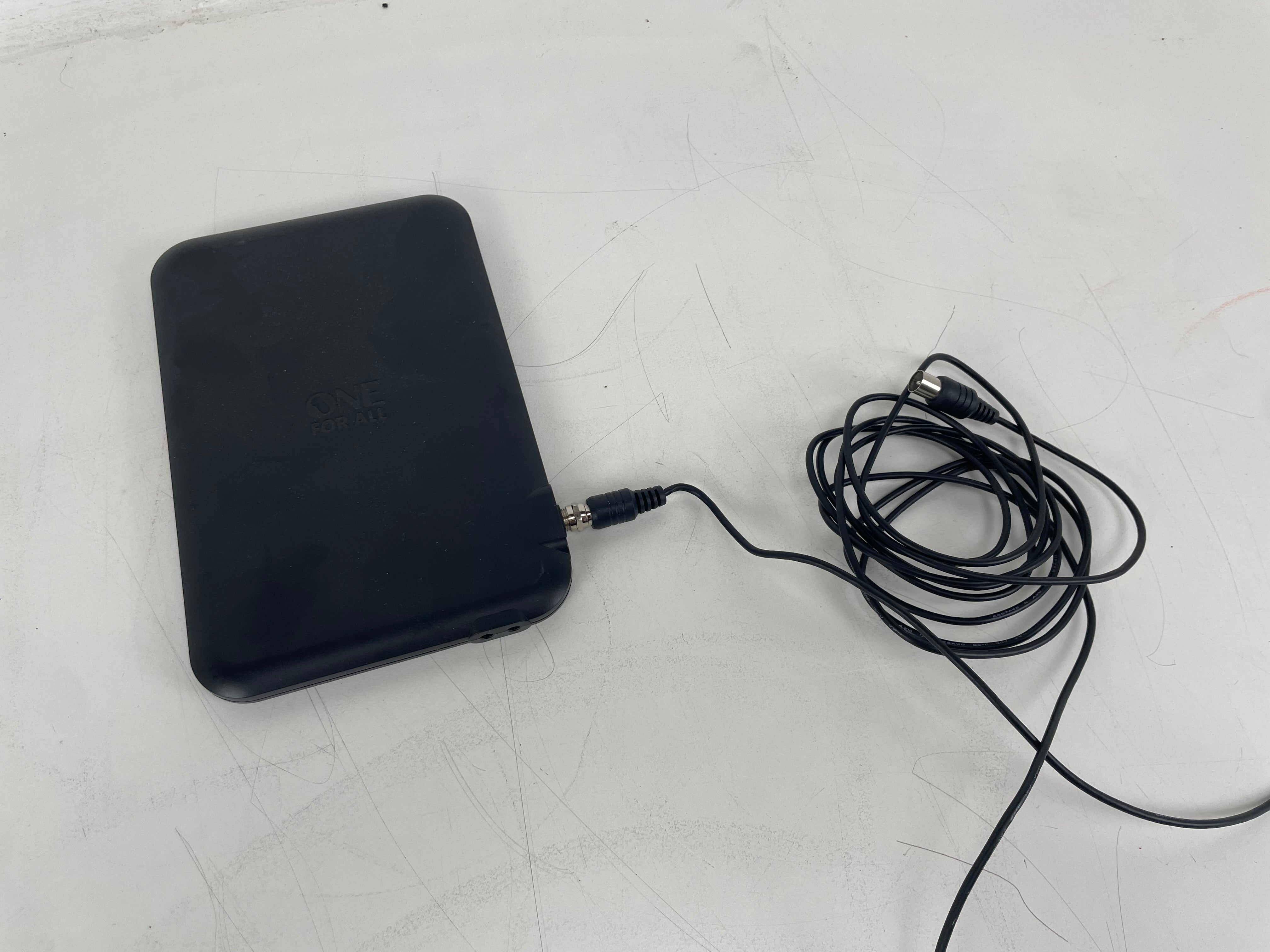 One For All - SV9990 - Ampl Indoor Antenna DVB-T2 UHF