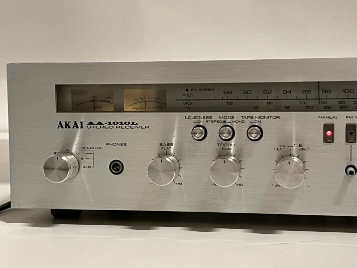 Akai AA-1010L - Vintage stereo-ontvanger