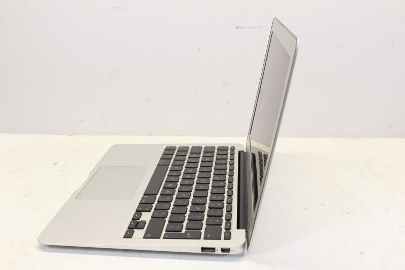 Apple Macbook Air A1370 With Charger