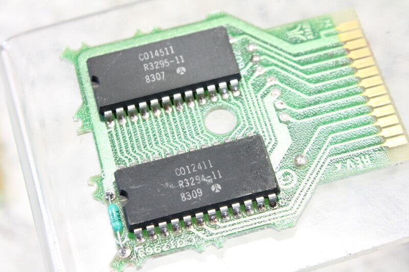 Atari 2 cartridges for Atari computers, contents unknown