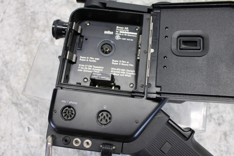 Braun Nizo 4056 Super8 camera /w accessories