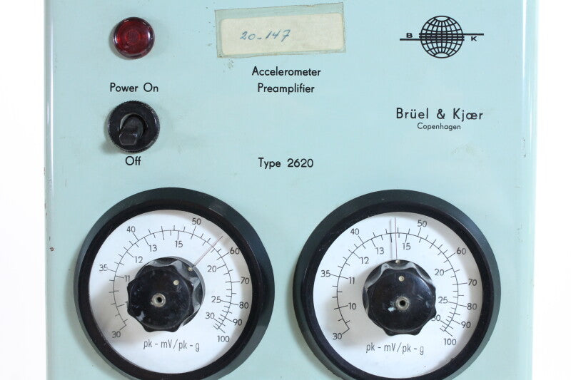 Brüel & Kjaer Accelerometers Preamplifier Type 2620