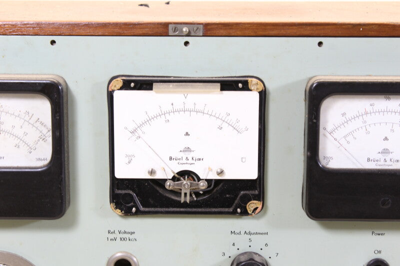 Brüel & Kjaer Heterodyne Voltmeter Type 2005