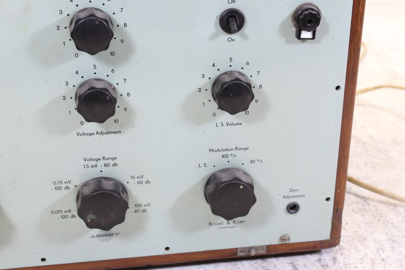 Brüel & Kjaer Heterodyne Voltmeter Type 2005