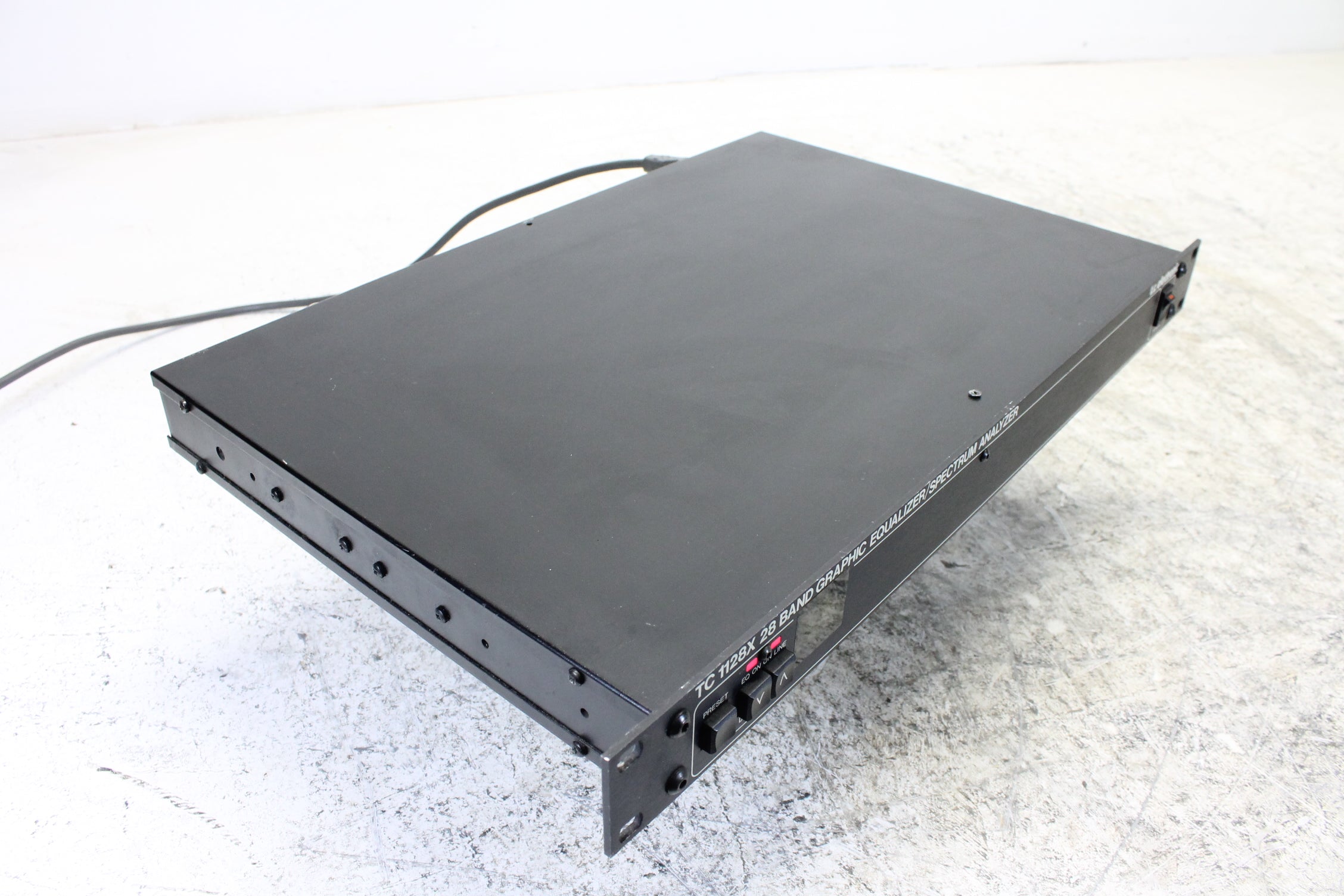 TC Electronic TC 1128X 28-bands grafische equalizer/spectrumanalysator (nr. 4)