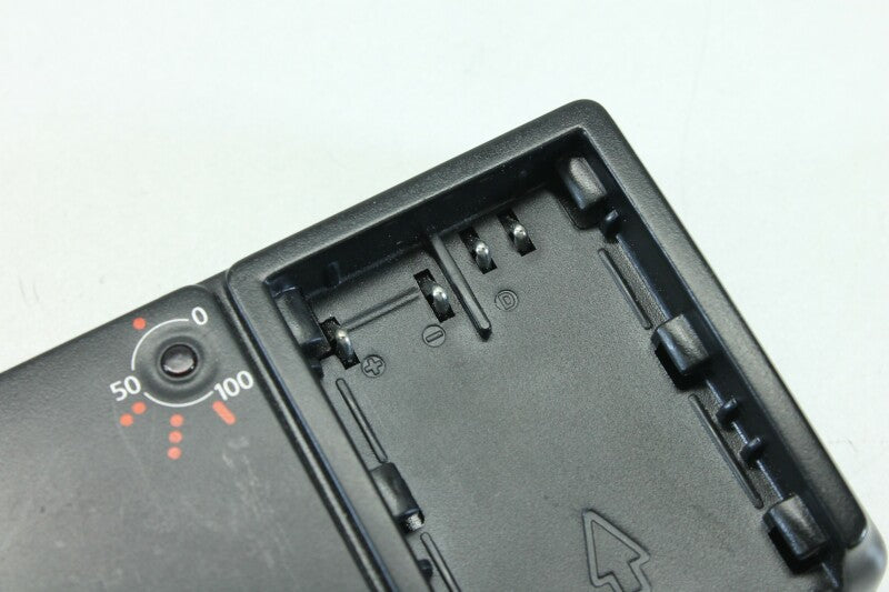 Canon CB-5L With Canon 7.4V 1100mAh Li-ion Battery