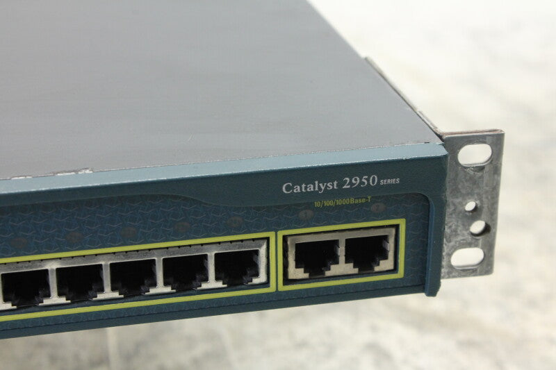 Cisco Systems Catalyst 2950 series network switch WS-C2950T-24