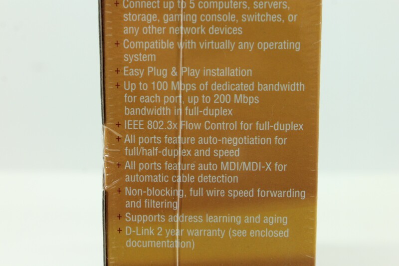 D-Link DES-1005D - 5-Port Fast Ethernet Desktop Switch NEW!