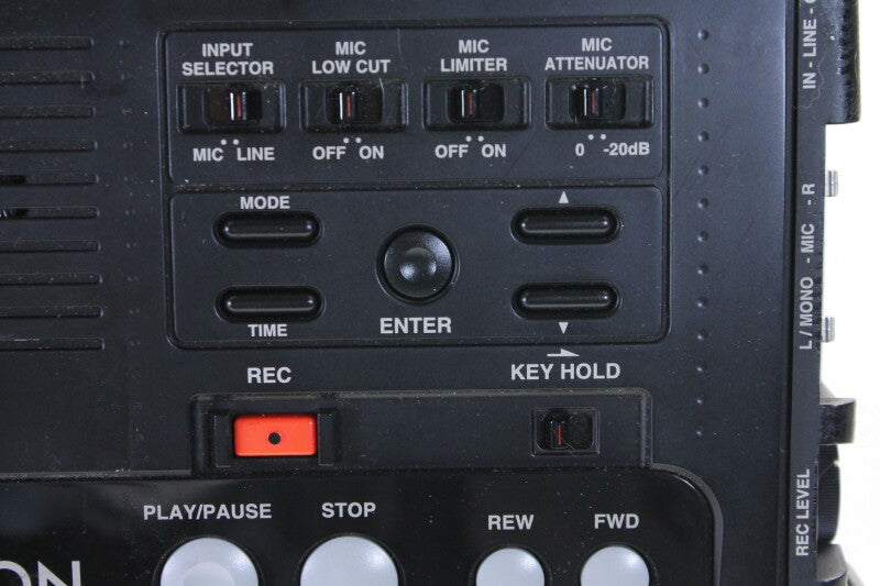 Denon Portable IC memory card Recorder DN-F20R - In carry bag