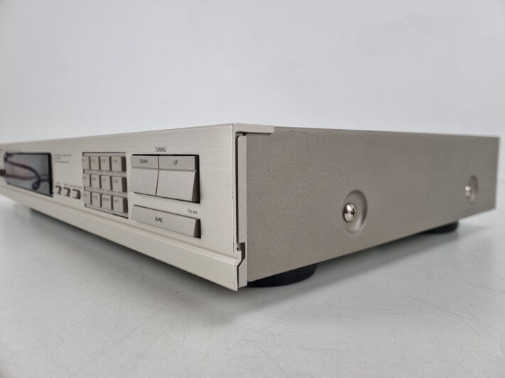 Denon - TU-550 AM/FM - Stereo Tuner