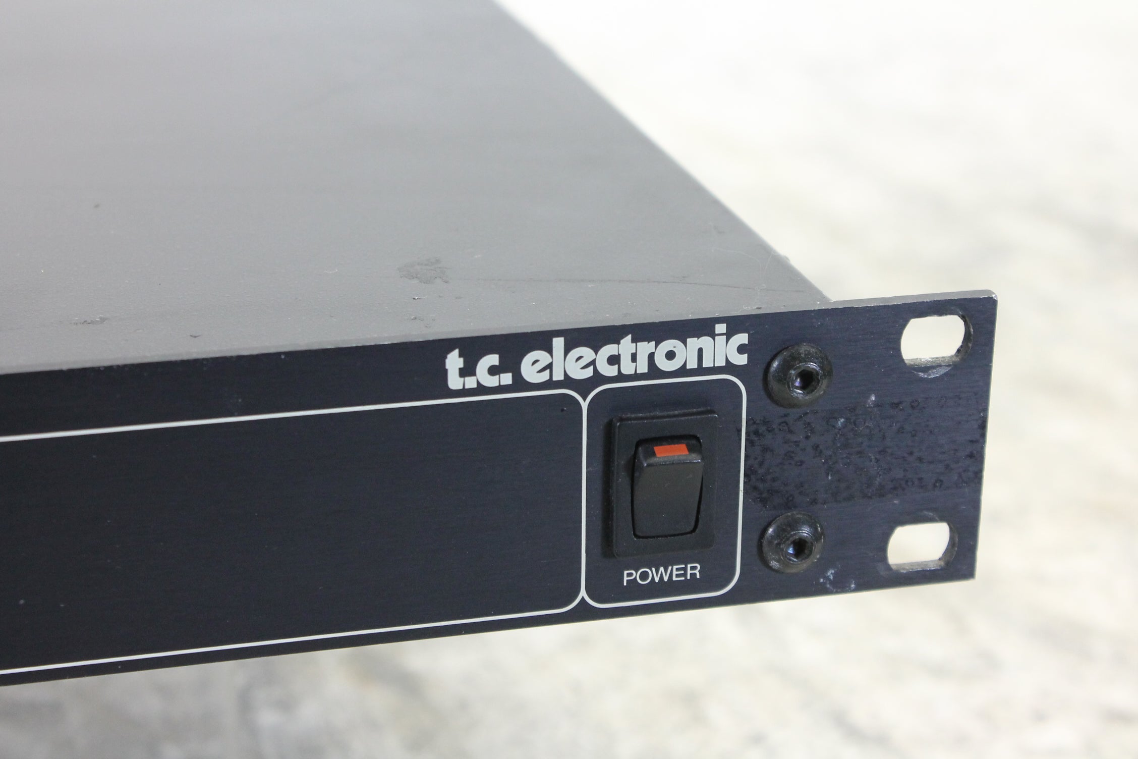TC Electronic TC 1128X 28-bands grafische equalizer/spectrumanalysator (nr. 4)