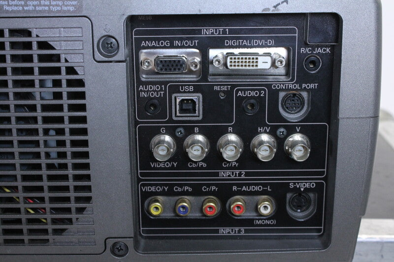 Eiki Projector CL-X71 With Case and Accessories no. 2