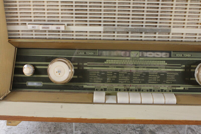 ERRES KY 596 vintage tube radio 1959-1960
