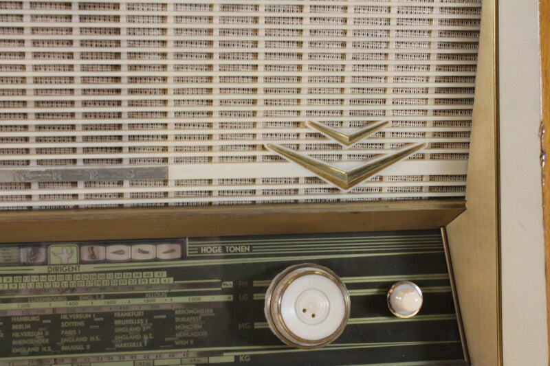 ERRES KY 596 vintage tube radio 1959-1960