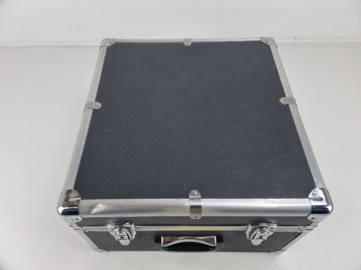 Flightcase - Beautiful and sturdy flight case with inner lining
