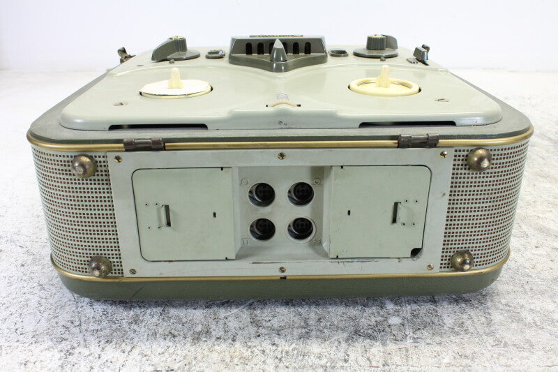 Grundig TK8 reel to reel recorder