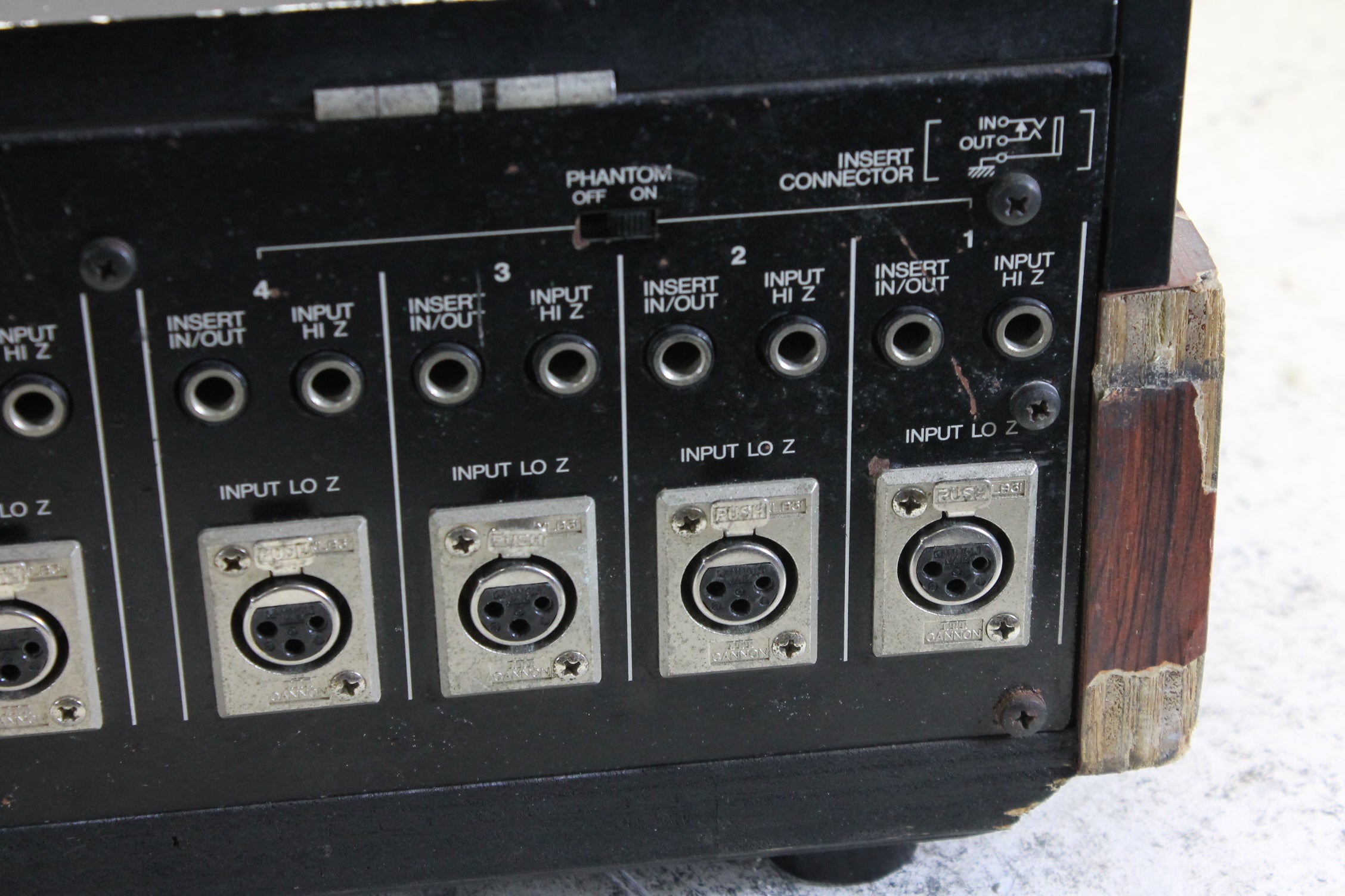 Yamaha 2408M 24 channel monitor mixing console