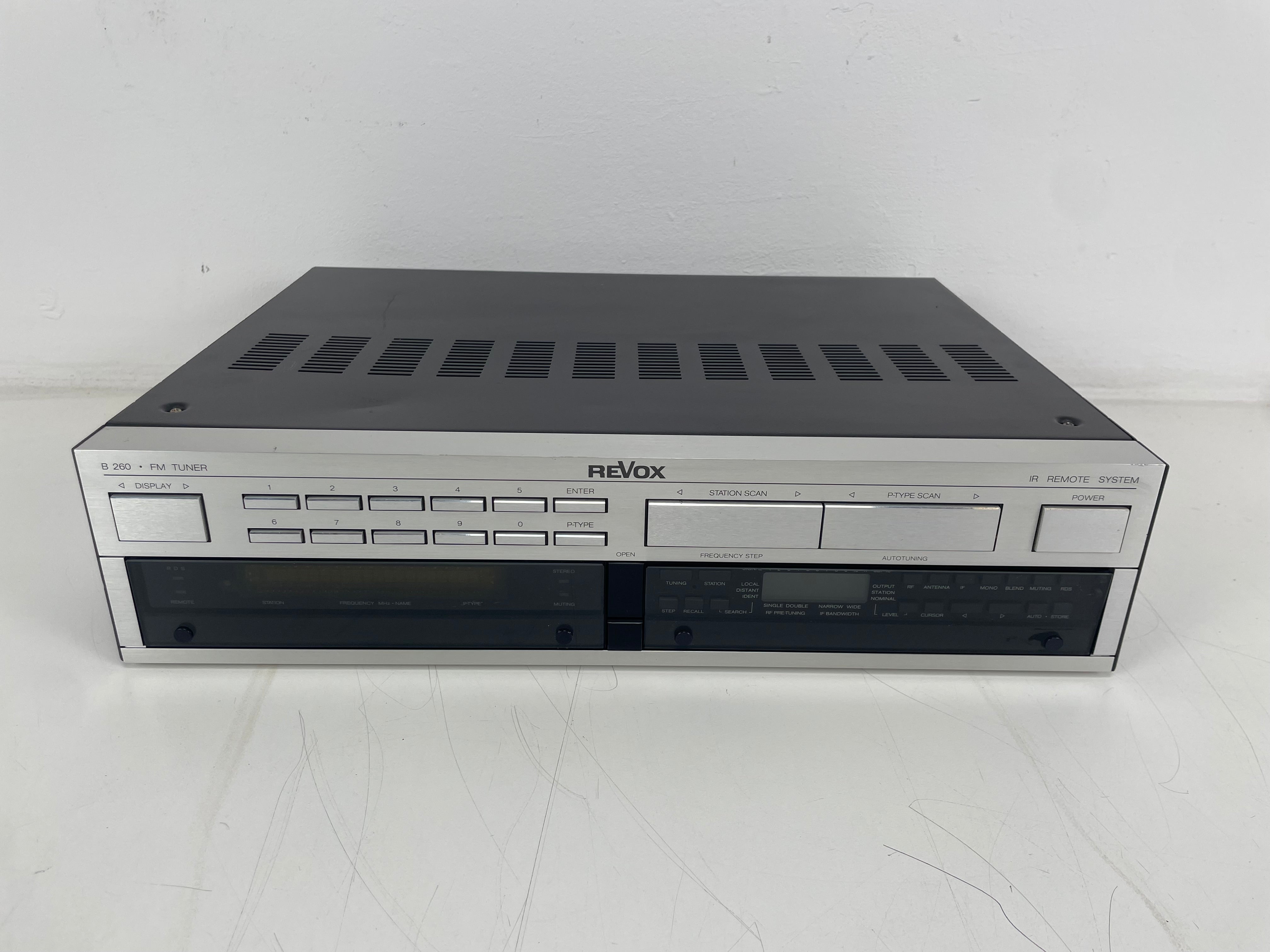 Revox - B260 - Tuner - Serviced (Repaired)