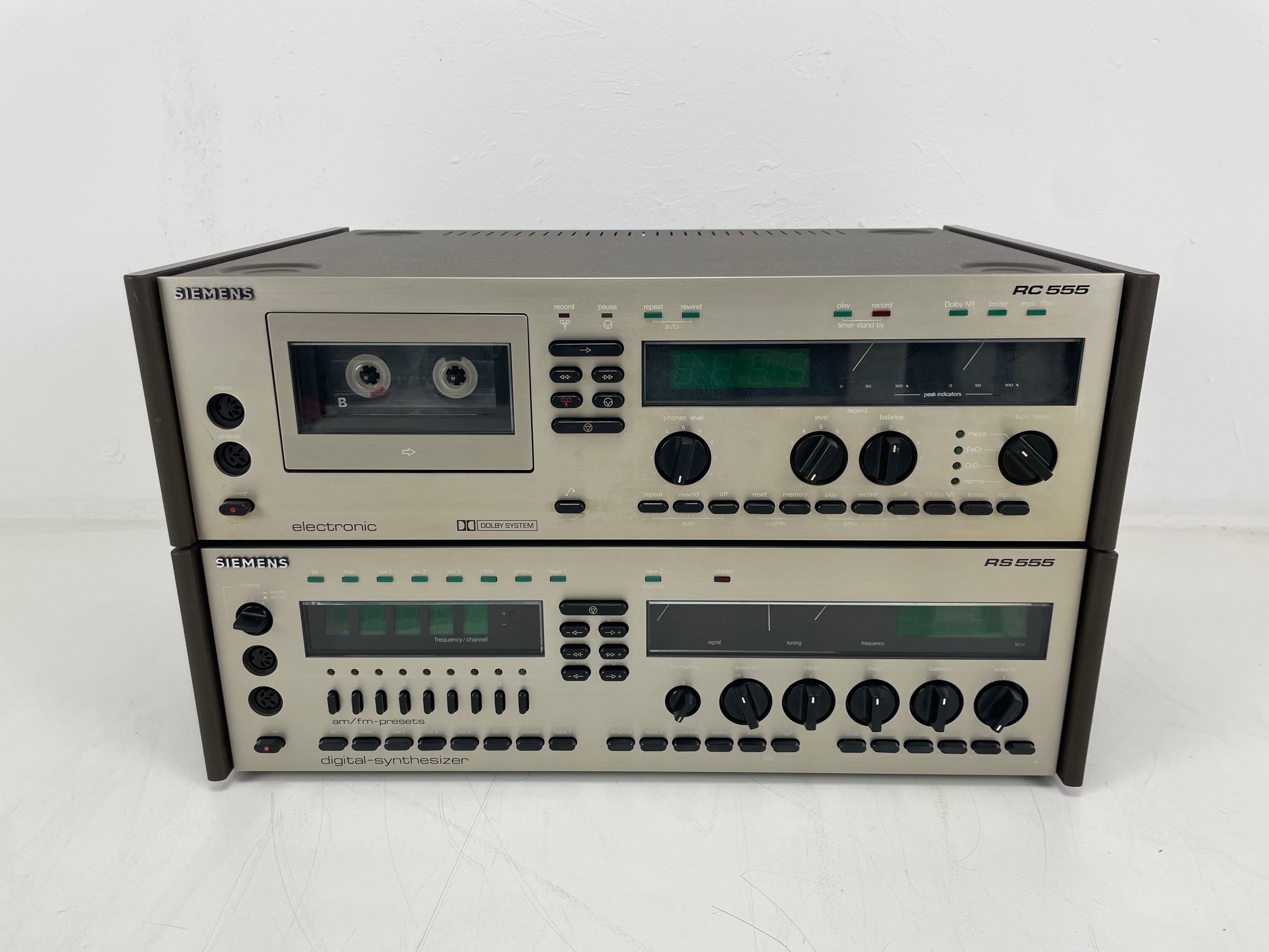 Siemens - RS555/RC555 - Digital syntheziser (FM/AM Receiver) / Electronic (Tape deck)