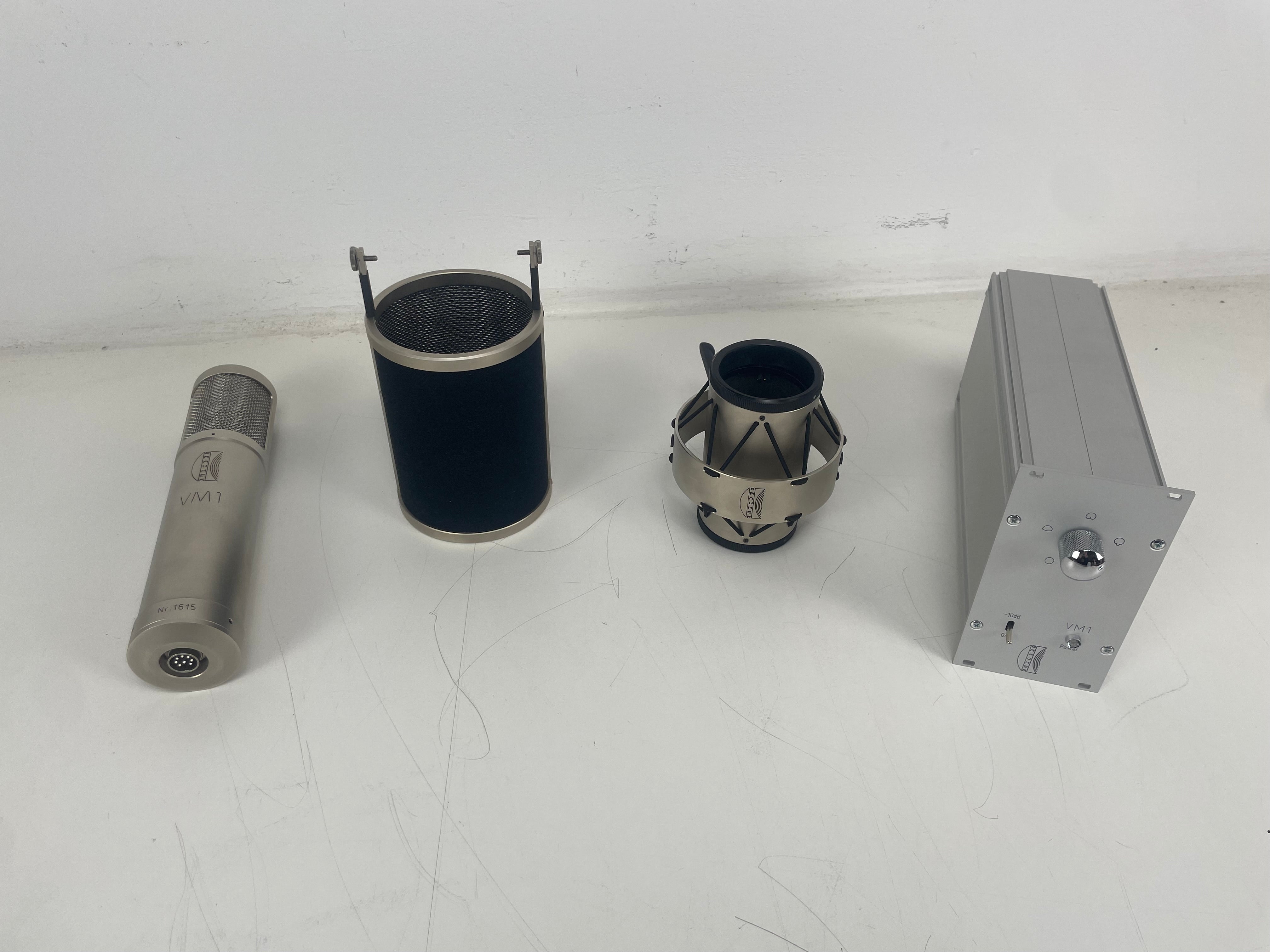 Brauner - VM-1 - Tube Microphone - Mint - Accesoires/Cables/Manual/PSU - 1st owner