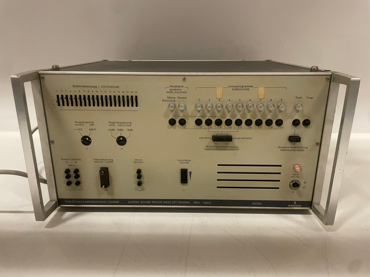 Siemens – W2060 – Automatic Sound Programme Measuring Set / Transmitter – Powers On – Untested