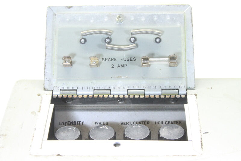 Lewyt Manufacturing Corporation US Army Signal Generator TS-452C/U