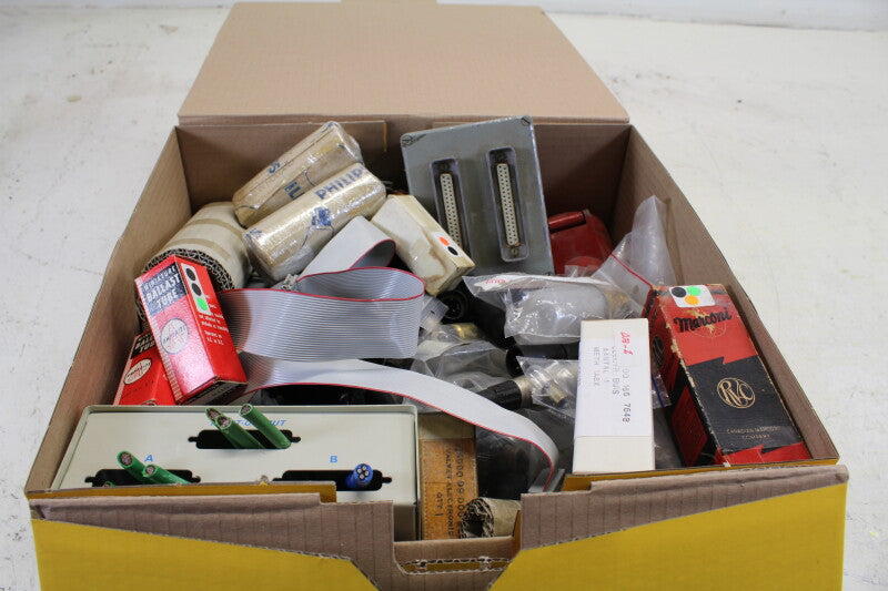 Miscellaneous Mystery various electronics box Big (No.5)