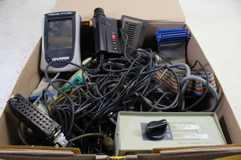 Miscellaneous Mystery various electronics box Big (No.6)