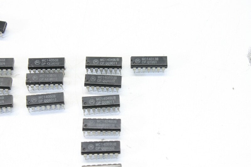 Motorola Box with Variety of Motorola dip-16 CMOS ICs