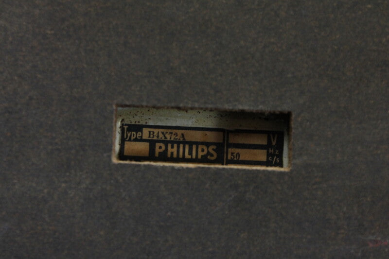 Philips B4X72A bakelite vintage tube radio 1957-1958