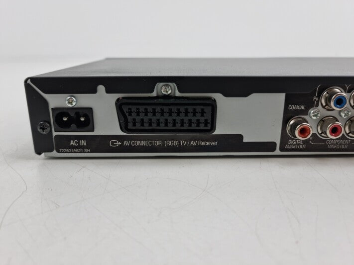 Pioneer DV-120 DVD Player - With remote control
