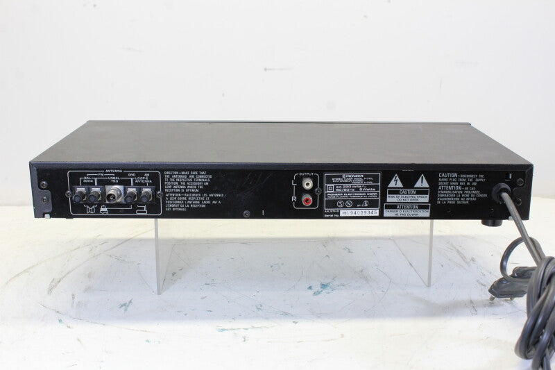 Pioneer F-717L- FM/AM D- igital Synthesizer Tuner