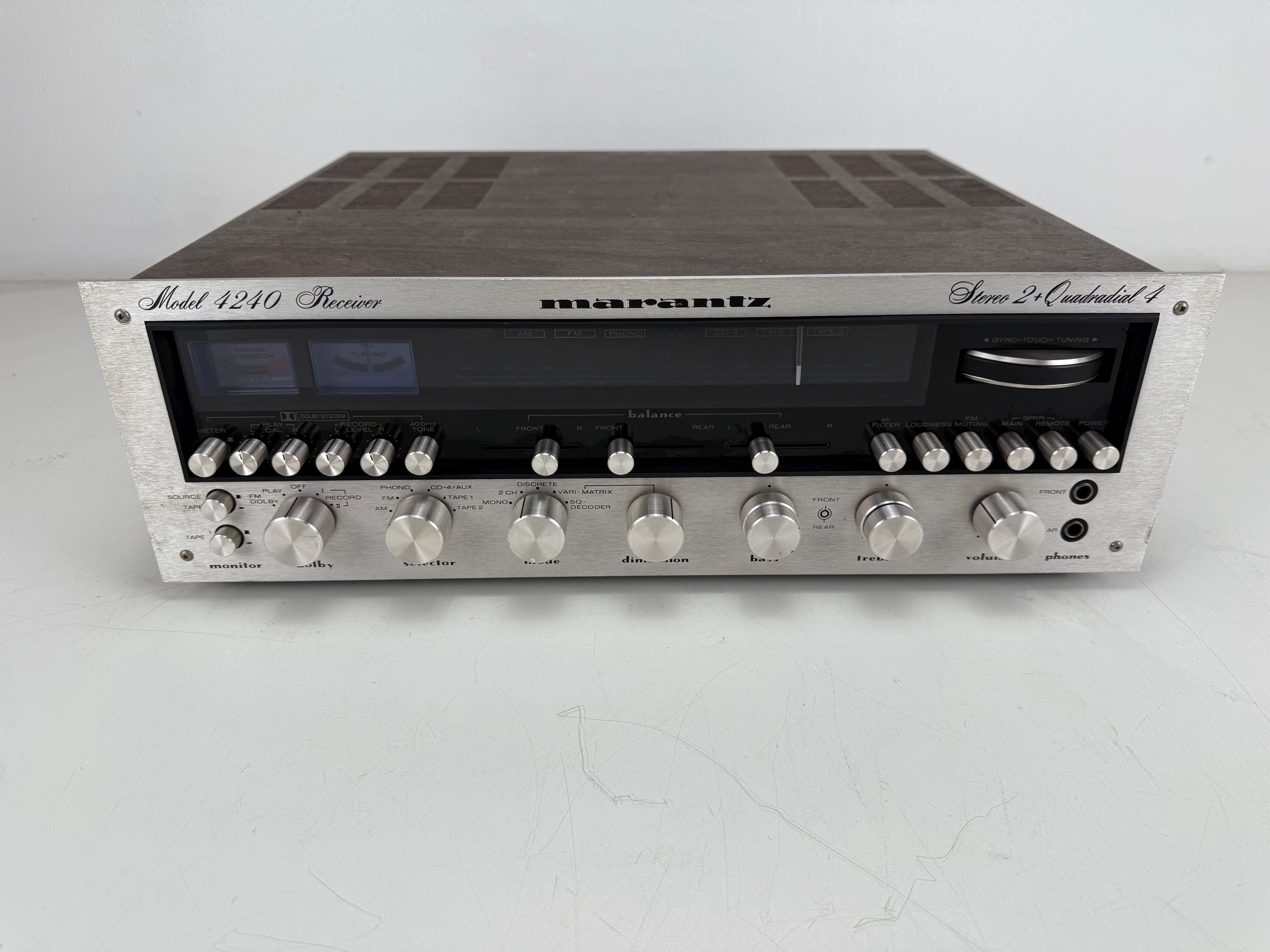 Marantz Model 4240 Stereo Receiver II + Quadradial 4 - Serviced/recapped