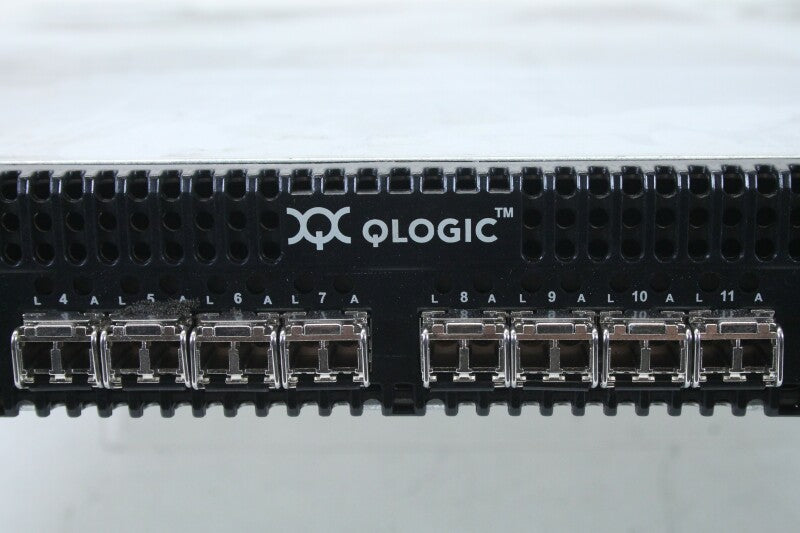 QLogic SANbox 5200 - 16-Port, 4Gb Fiber Switch (No.1)
