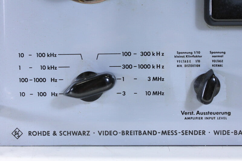 Rohde & Schwarz Wide Band Signal Generator (Video Breitband Mess Sender) Type SFB BN 40861