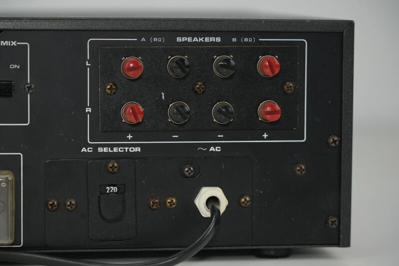 Sanyo DCA-200UM - Stereo versterker met hoofdtelefooningang