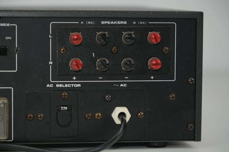 Sanyo DCA-200UM - Stereo versterker met hoofdtelefooningang