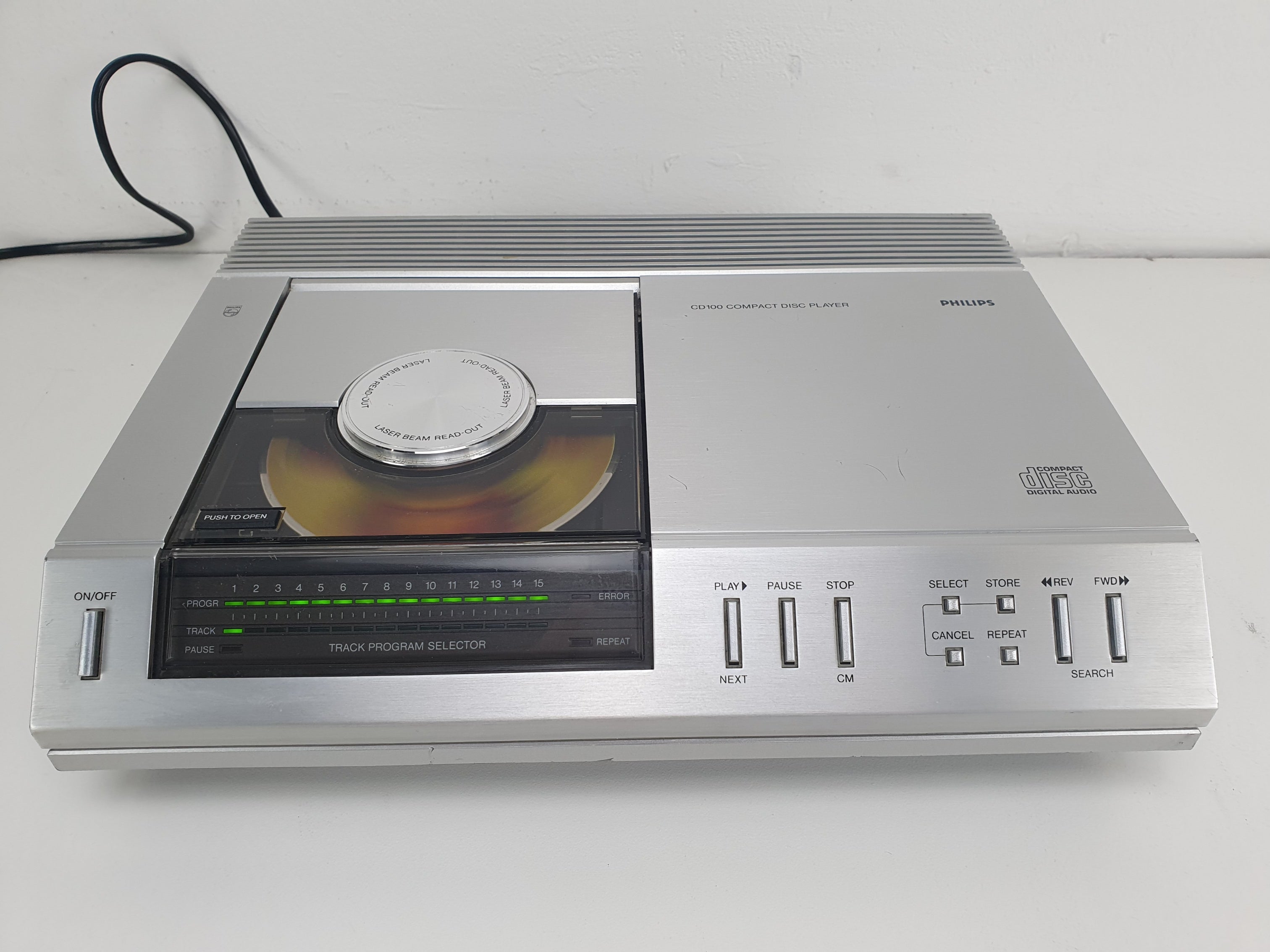 Philips CD100 cd-speler - Gemaakt in Nederland - Onderhoud uitgevoerd